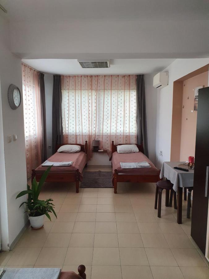Rooms Lagat โตรยัน ภายนอก รูปภาพ