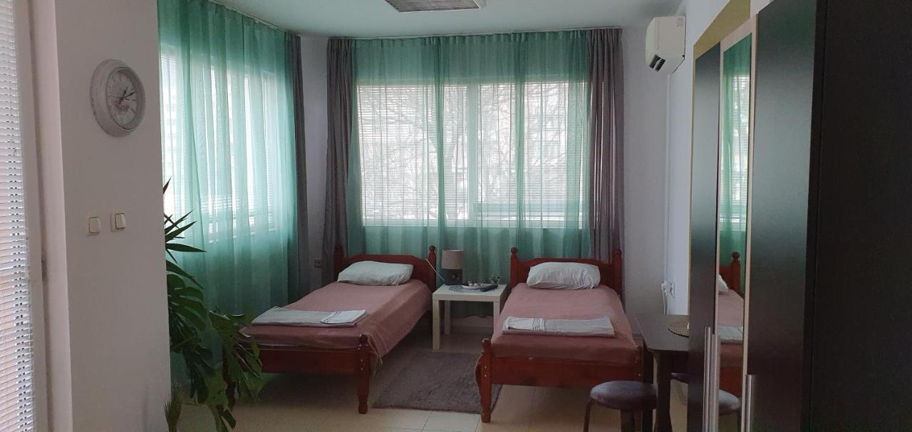 Rooms Lagat โตรยัน ภายนอก รูปภาพ
