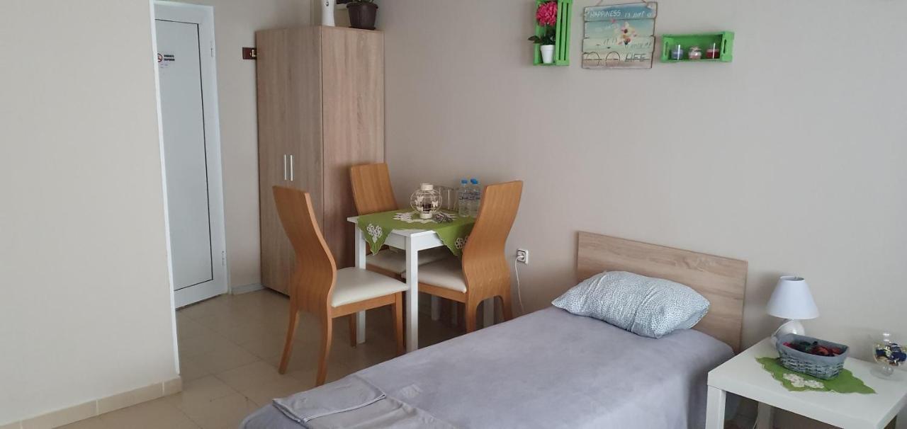 Rooms Lagat โตรยัน ภายนอก รูปภาพ